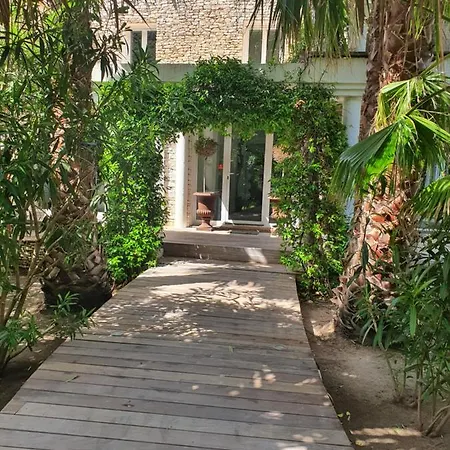 Villa Petra Bianca A 10mn A Pied Du Port De Piscine Chauffee Privee 6 5 Sdb 12 Pers *